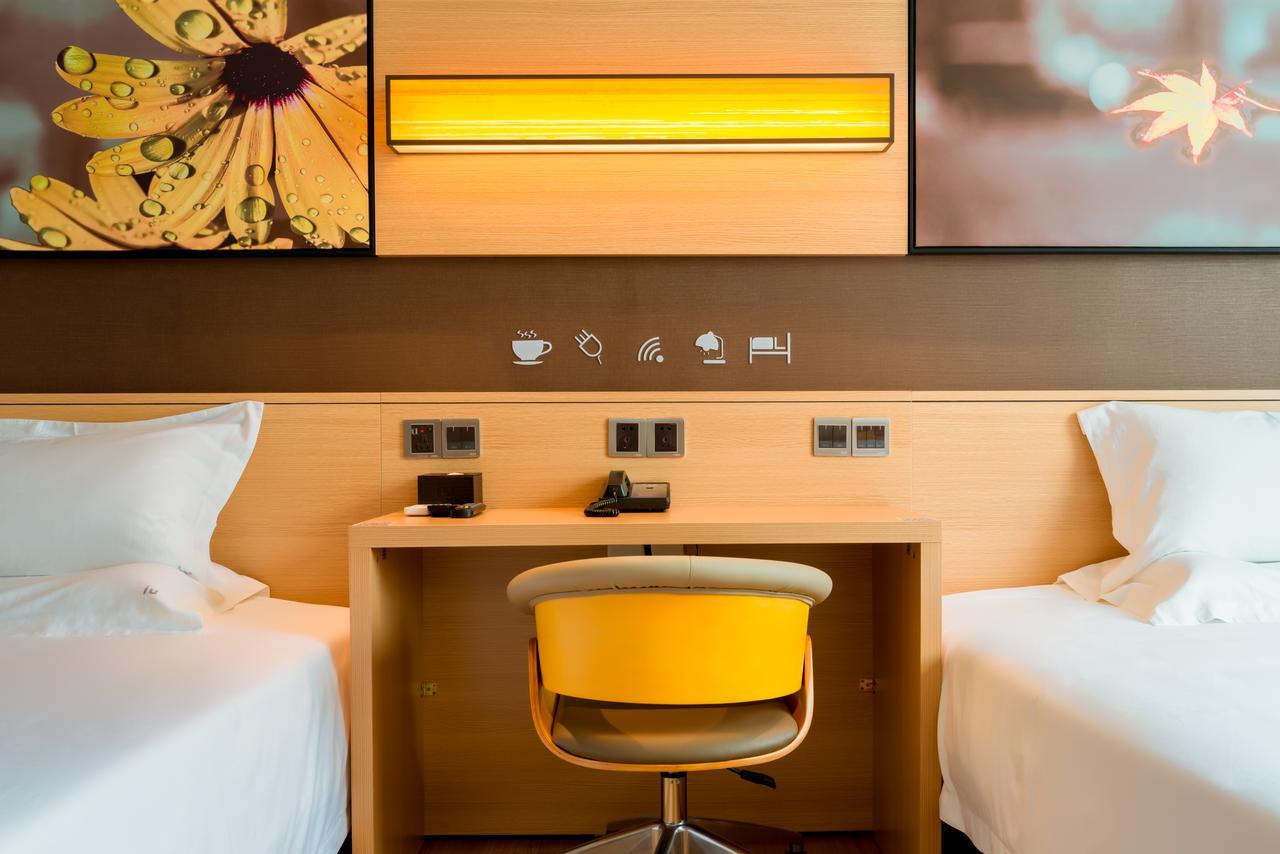 Iu Hotel Tianjin Binjiang Walking Street Экстерьер фото